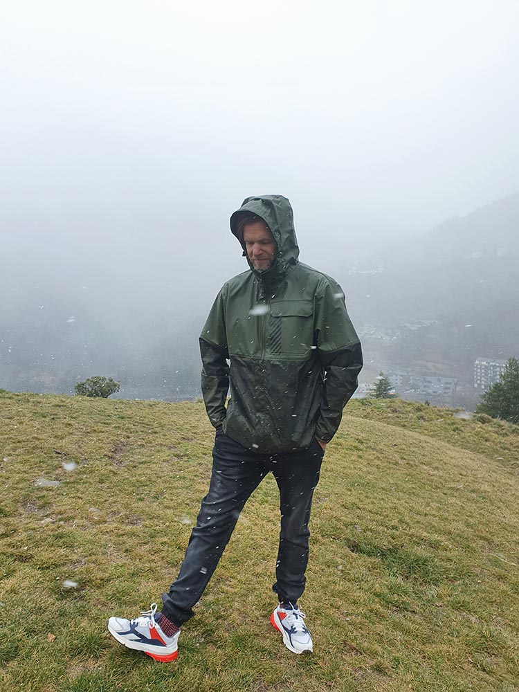 httpswww.hellyhansen.comen_gbactive-hybrid-pu-jacket-53441